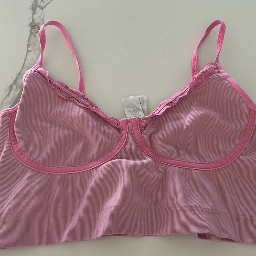 Women’s pink laced tank top
